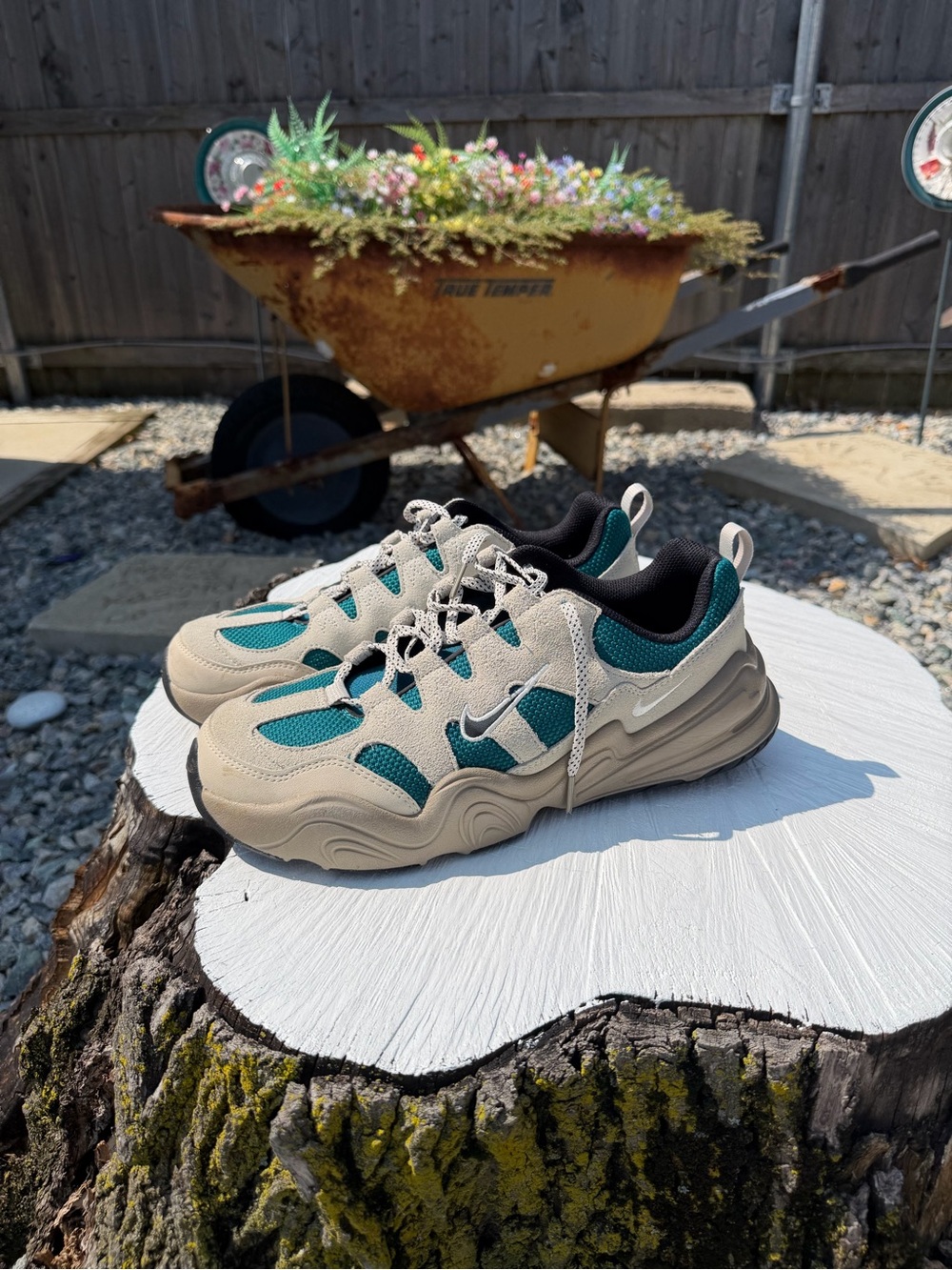Nike Tech Hera